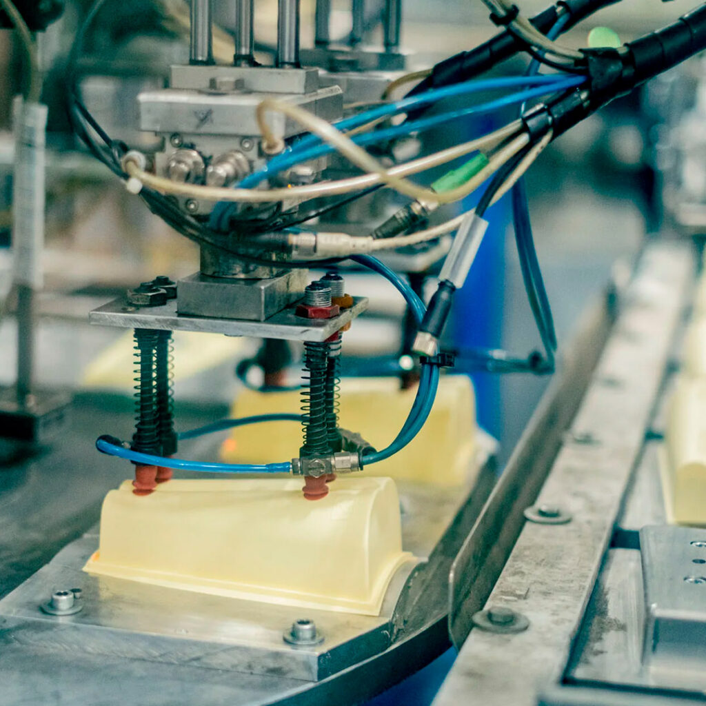 gal-relevi-02